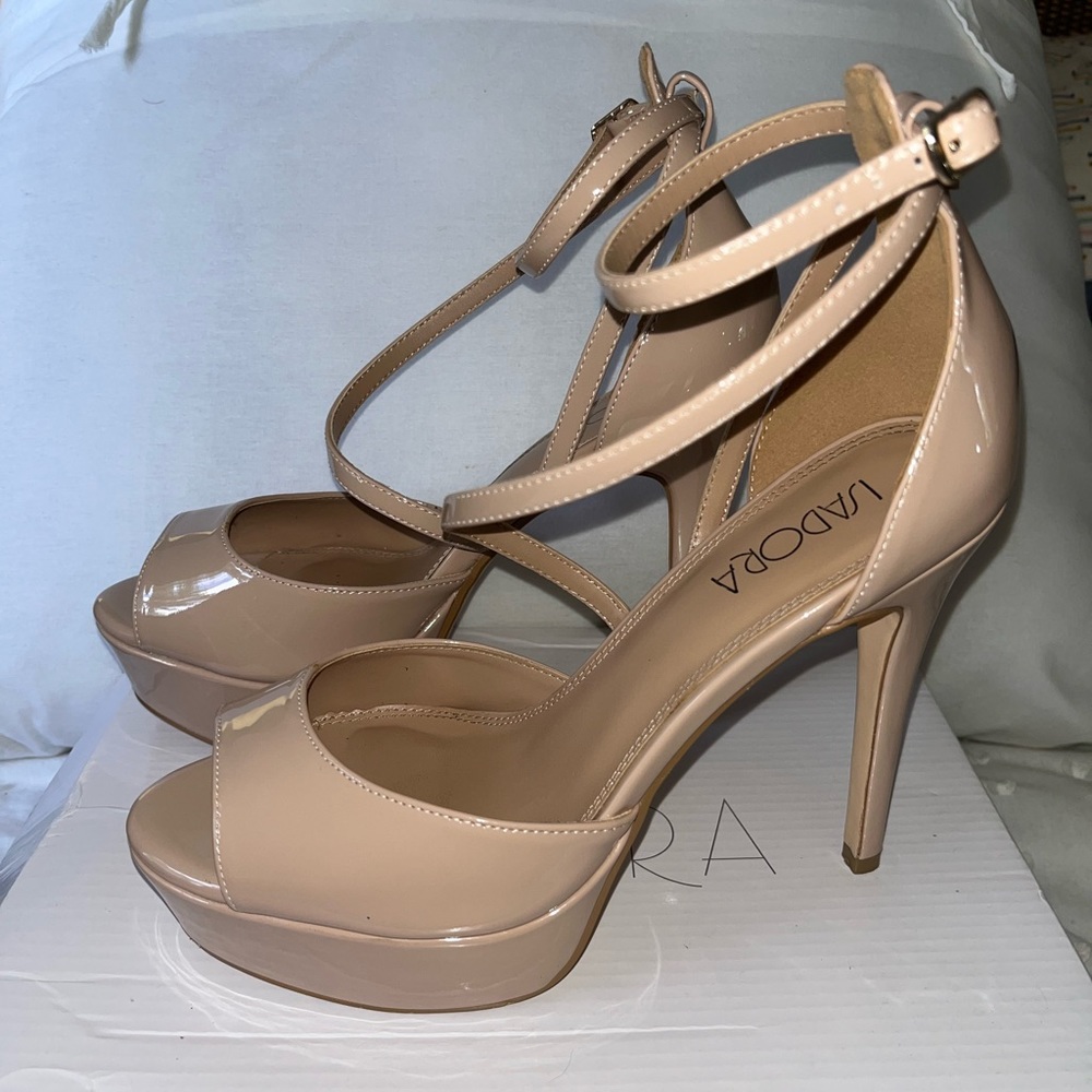 As new!! ISADORA platform nude heels. - Picture 11 of 14